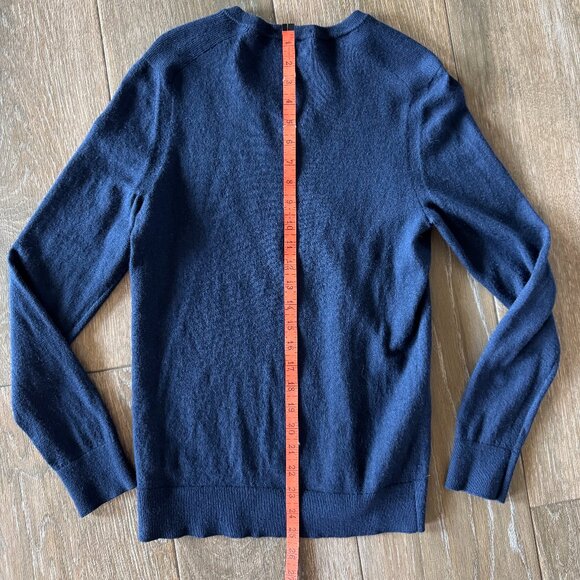 Express V neck women's merino wool navy sweater size small - Picture 6 of 8